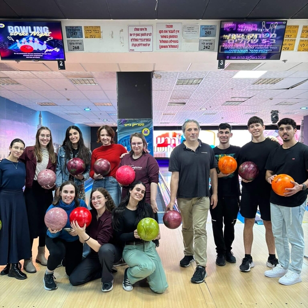 yolo-lab-bowling-25