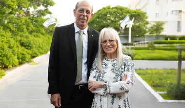 Dr. Miriam Adelson and Bar-Ilan University President Prof. Arie Zaban during a visit to Bar-Ilan University.